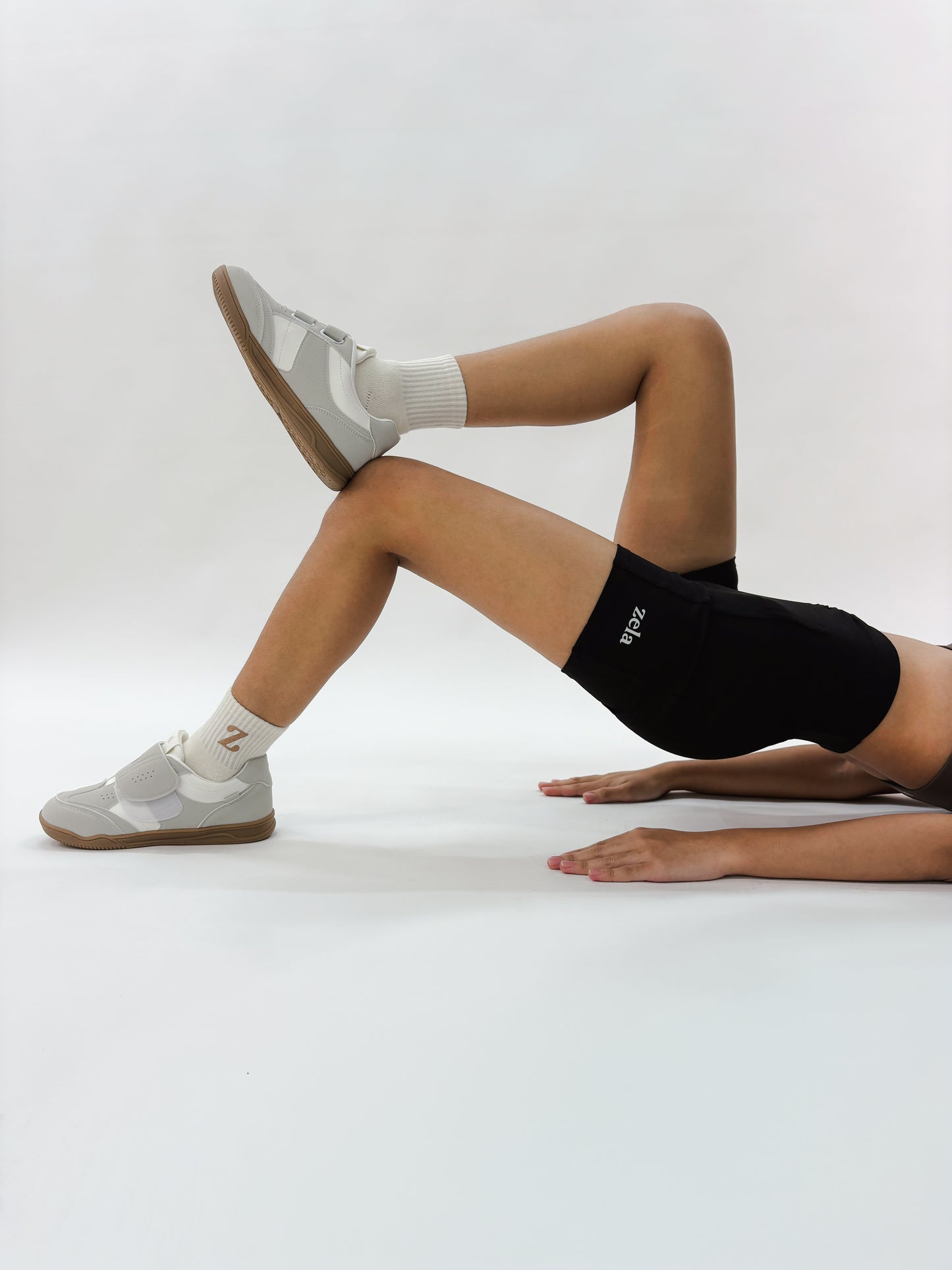 MID Ruched Waist Short