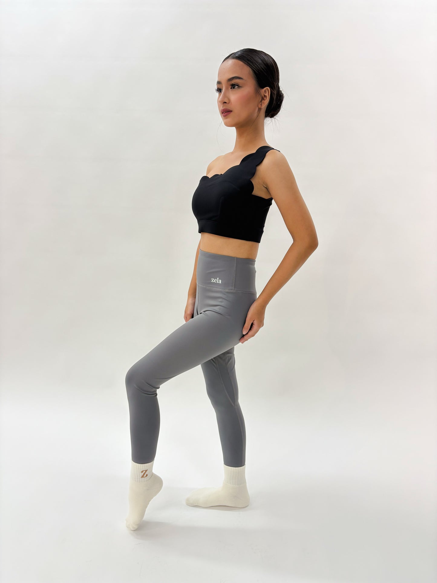 BASE Straight Legging